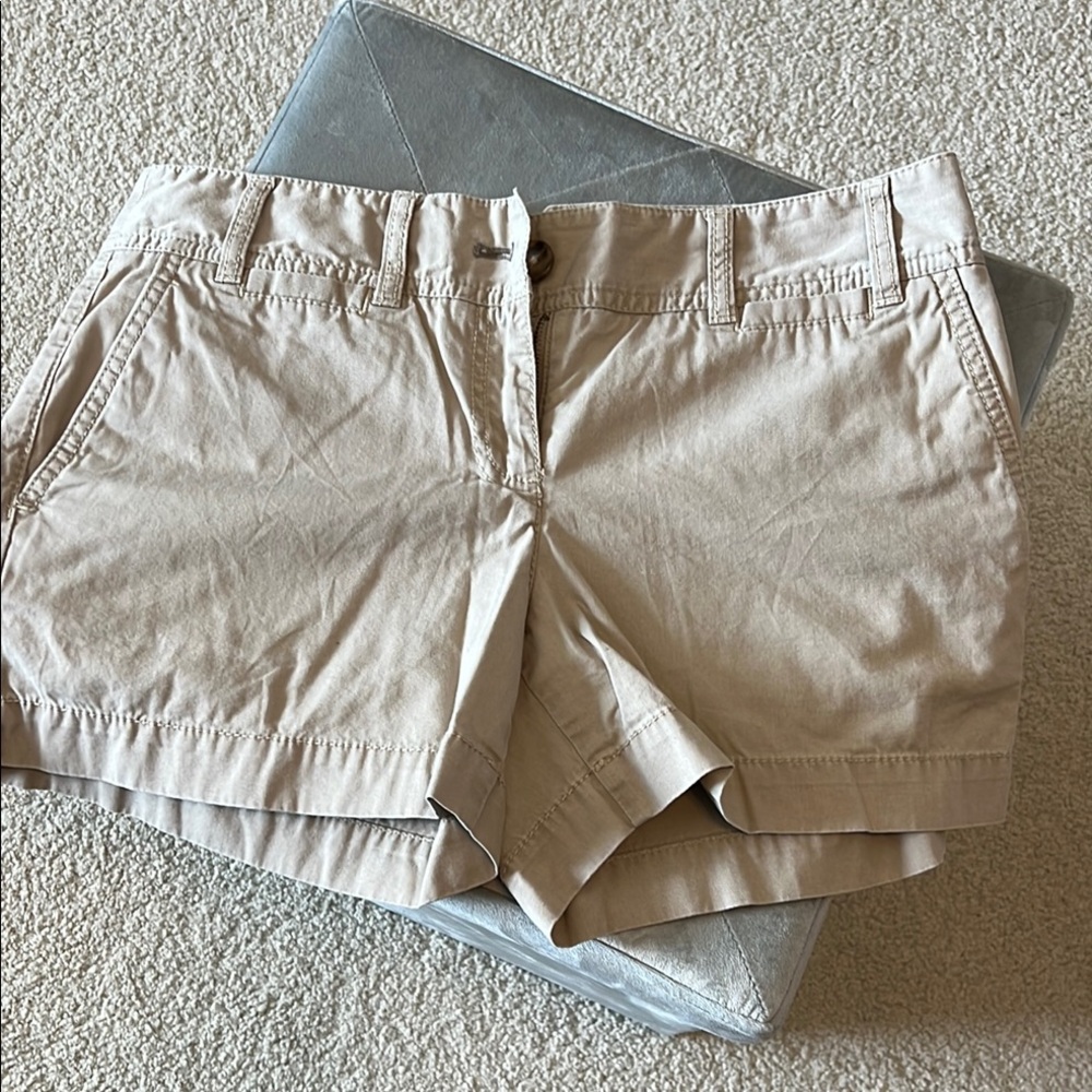LOFT Tan Cargo Shorts Casual Style